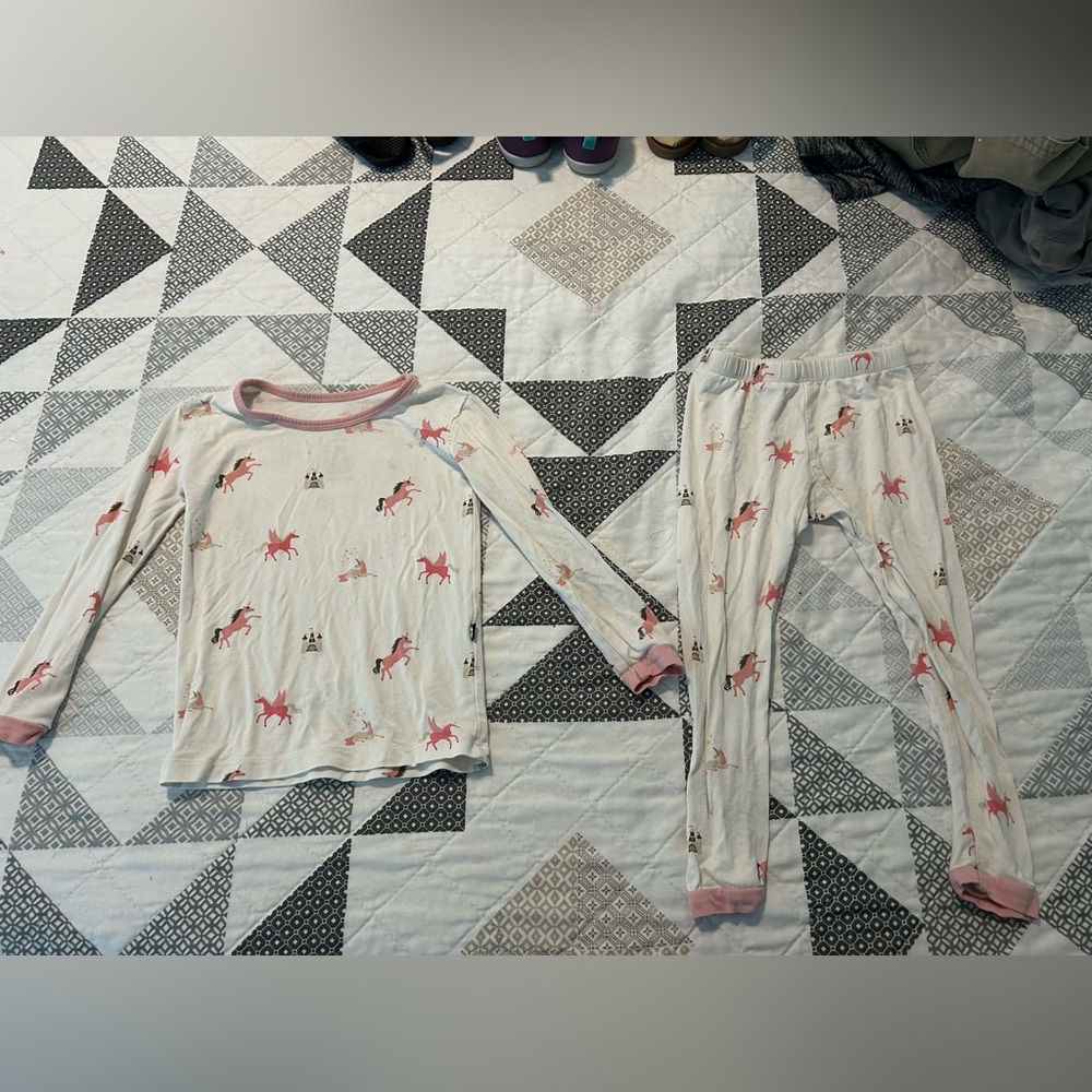 Kyte baby unicorn pajamas